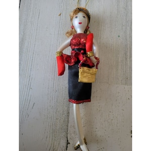 Vintage de carlini Italian glass lady ornament shopper shopping fashion purse fancy