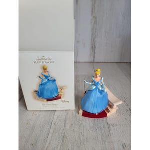 Hallmark the glass slipper Disney Cinderella ornament Xmas