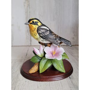 Andrea by Sadek Warbler 1993 vintage 9114 bird flower figure decor