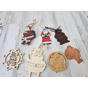 Weihnachtsmann schnitt hölzernen Verzierungsmetallsatzsilhouette-Weihnachtsbaumdekor aus