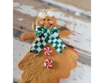 Gingerbread green bow tie girl candy cookie ornamento vintage árbol de Navidad