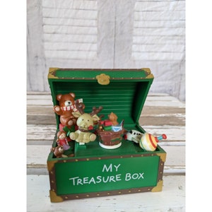 Berkeley designs Toyland musical Xmas decor reindeer bear