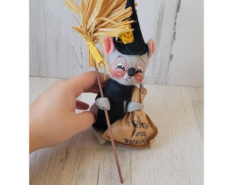 Annalee 1971 witch broom Mouse trick or treat candy bag