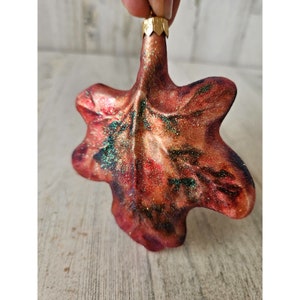 Glitter maple leaf glass ornament Xmas tree