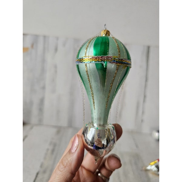 Vintage green Mercury glass Columbia hot air balloon tinsel ornament Xmas tree