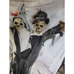 Kids of America skeleton bridegroom hanging AS IS Halloween prop display