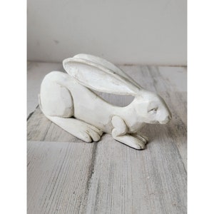 Off White Bunny sentado Pascua Conejo primavera arte popular figura decoración