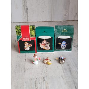 Hallmark miniature snowman bird ornament Xmas set vintage