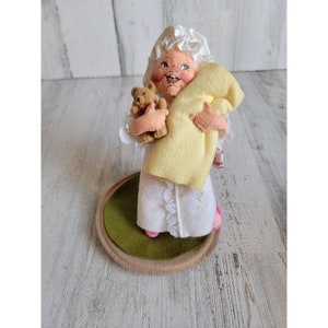 Annalee 1994 child blanket Grandma pajamas teddy bear doll xmas figure