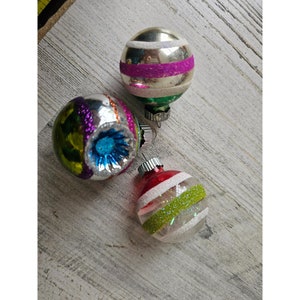 Mini vintage radko shiny Brite indent striped ball ornament set reflector glitter pink purple tinsel