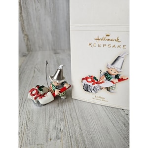 Hallmark dollop Merry Baker&#39;s baking cupcake ornament new Xmas tree