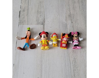 Disney Mickey Mouse firefighter Donald Duck fire truck mini Pluto playset toy figure