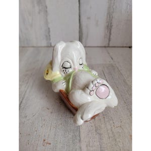 Barril de conejo de Pascua de cerámica vintage para dormir, decoración para el hogar, primavera, blanco, único
