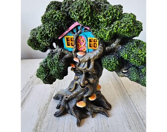 Anthropomorphic tree house fairy garden statue tree lawn figurine unique decor