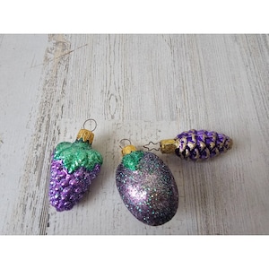 Grape plum glass ornament pine cone purple glitter set