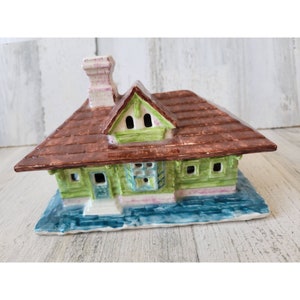Byron molds House village 1980 ceramic light up Xmas decor