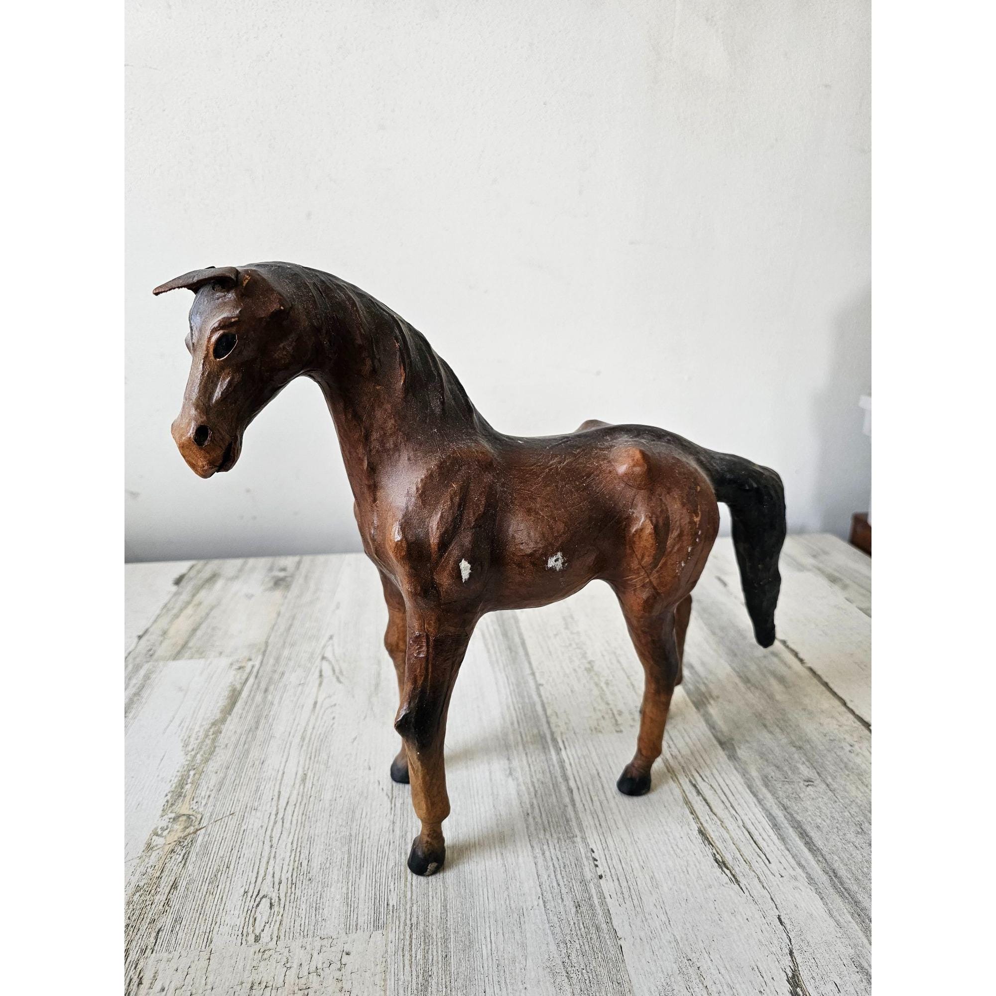 ヴィンテージ レザー 馬 装飾 乗馬 狩猟 種馬 - Etsy 日本