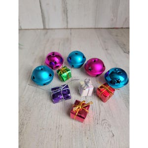 Metal bell ball presents ornament Xmas set