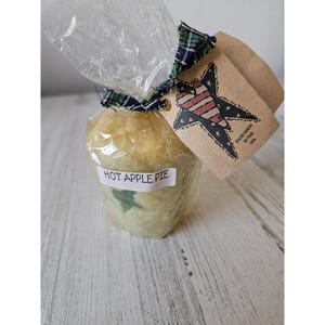 Hot apple pie candle star country new fall scent