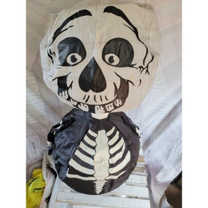 Squelette pliable Halloween accessoire de décoration de pelouse grand