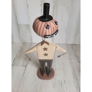 Figurine en bois rustique vintage unique d&#39;homme citrouille, décoration d&#39;Halloween en bois