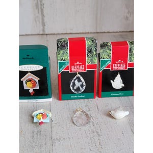 Hallmark holiday cardinal snuggle bird miniature ornament Xmas set dove
