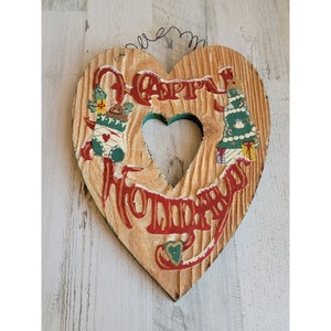 Vintage Wendy's folk art happy holidays carved wooden heart sign Xmas decor