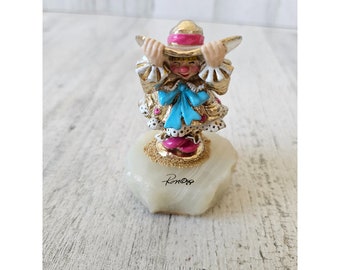 Lladro Flowers of Peace 1867 RARE Angel Girl Basket Dove Piece