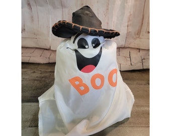 Singing Boo Ghost boo standing halloween decor animated witch hat