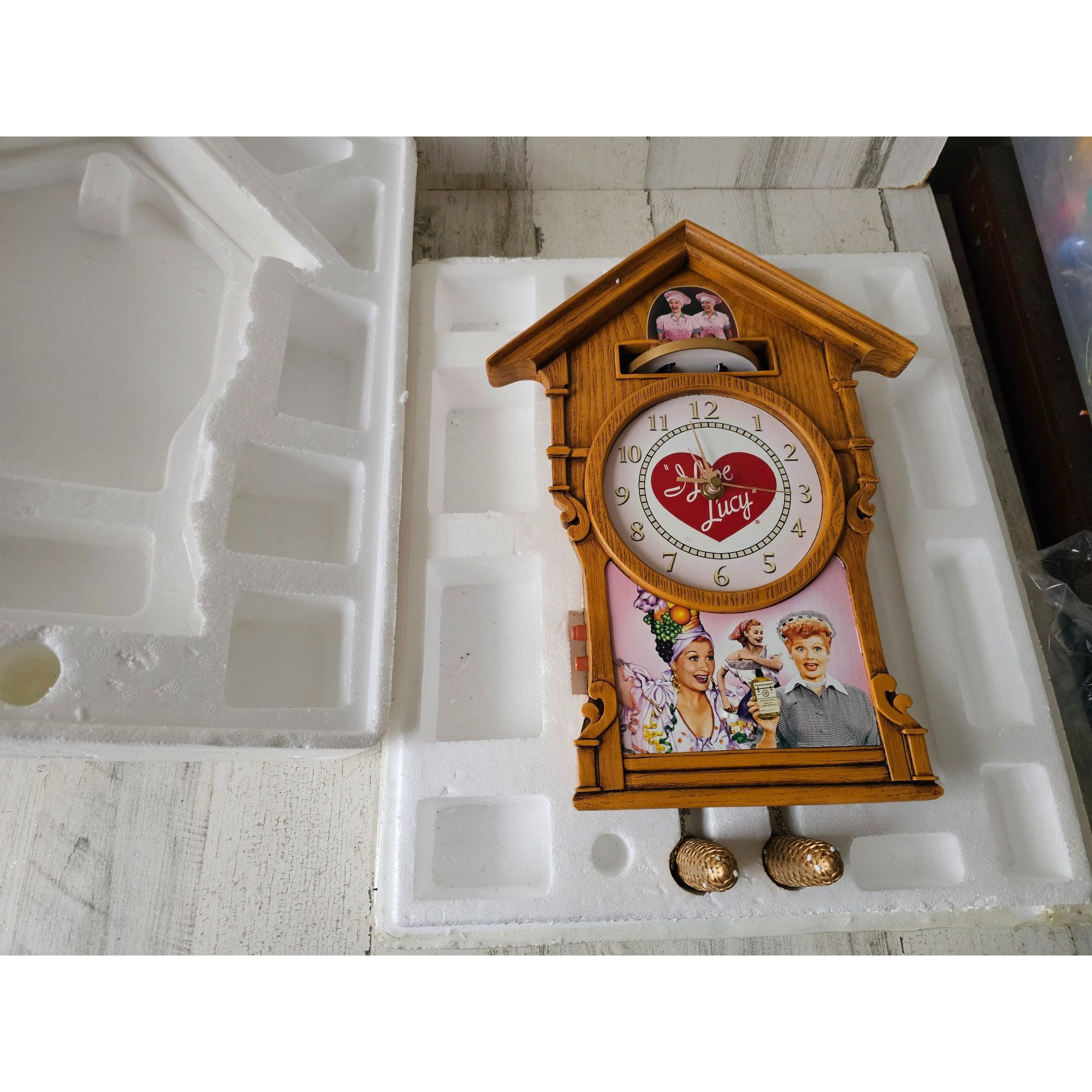 C*送様 1988年製 Lawlee O’Connor 刻印ビスクドール 38c Bradford Exchange I Love Lucy Cuckoo Clock Lucille Ball - Etsy
