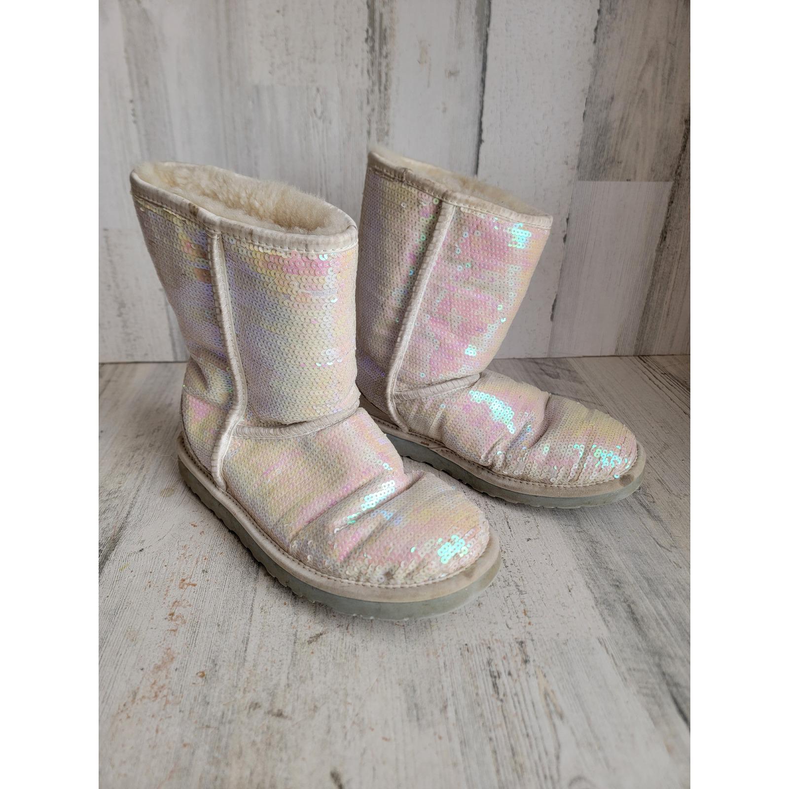 Ugg‎ Australia AS IS irredentist 7 US sequin boots sparkle classic Ugg Classic Short Sequin Glitter Blue Boots | Mercari main image 4