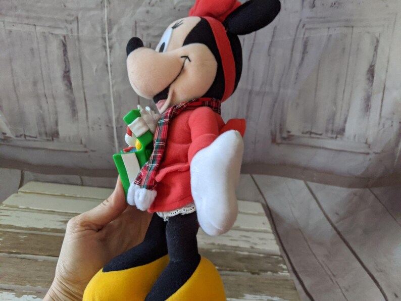 Vintage Minnie Mouse jordekorrar plysch juldekoration sällsynt vintage 14″ ljusljud bild 5