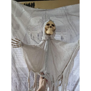 Ground skeleton Halloween prop lawn decor scary grim reaper image 1