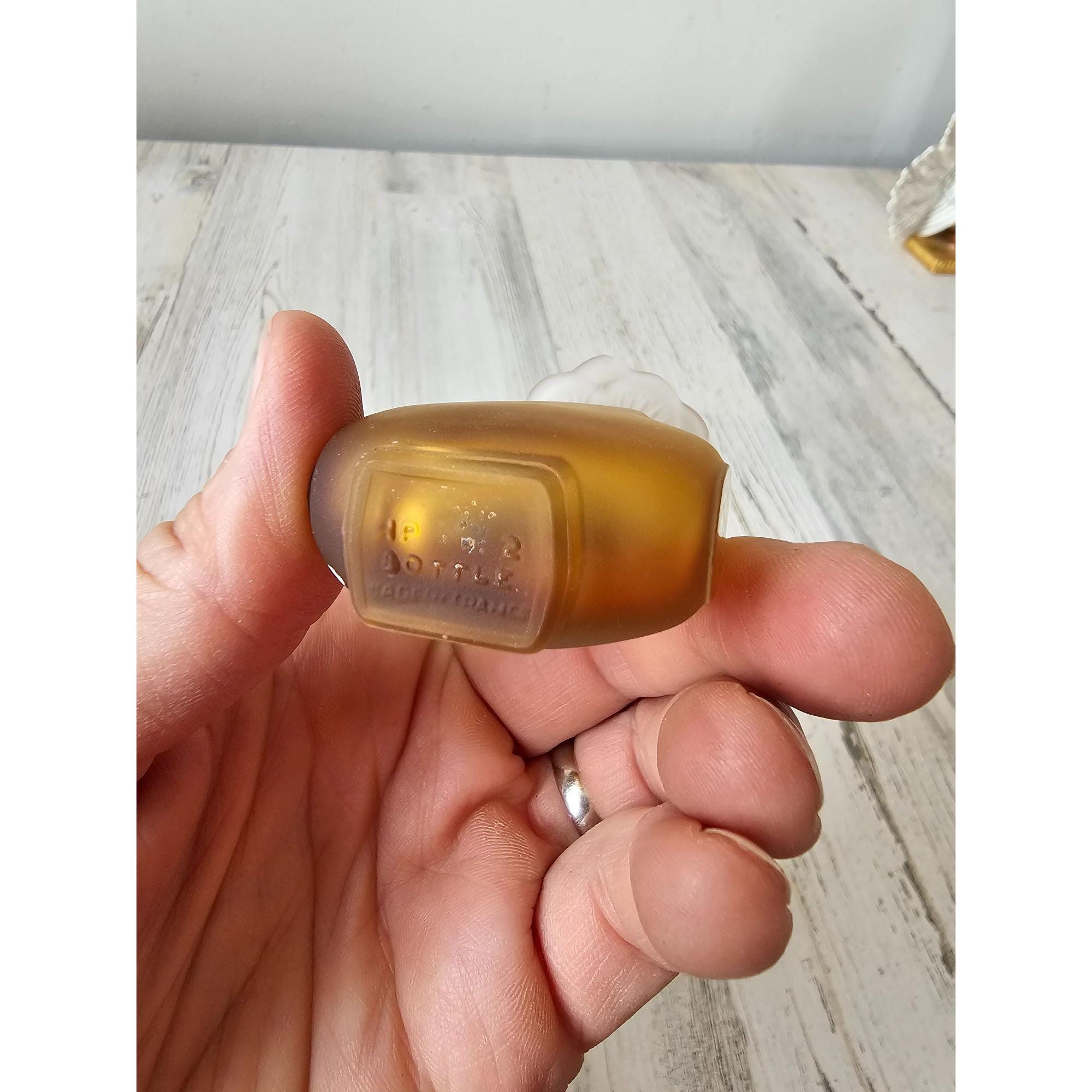 美品❗️ラリック　アネモネ香水ボトルとペーパーウェイト　ヴィンテージ　レア品 ヴィンテージ ラリック ル アネモネ 香水瓶 ヴィンテージ ポピー