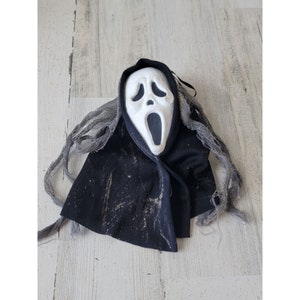 Scream face ghost Halloween scary prop decor