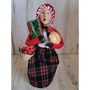 vintage Byers Choice victoriaanse taart baker shopper vrouw mand 2001 xmas