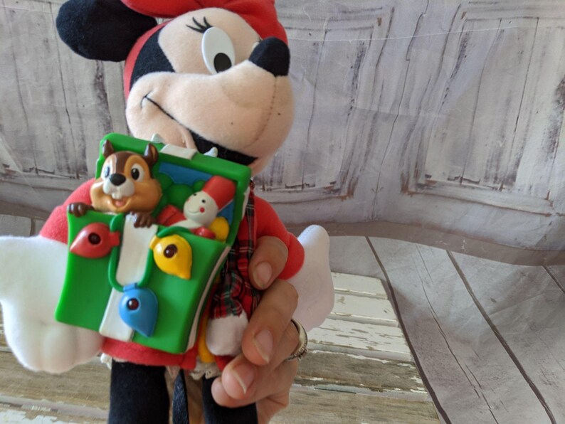 Vintage Minnie Mouse jordekorrar plysch juldekoration sällsynt vintage 14″ ljusljud bild 8