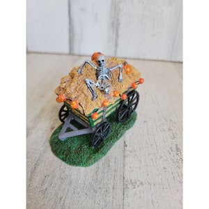 Lemax gruseliger Heuwagen Halloween Dorf Accessoire Weihnachten