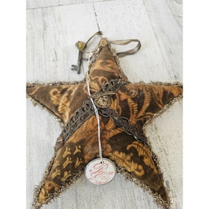 Simply posh Star vintage-like German decor key