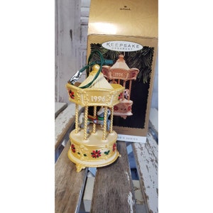 Hallmark Keepsake Holiday Carousel Light & Music Tobin Fraley Christmas Ornament