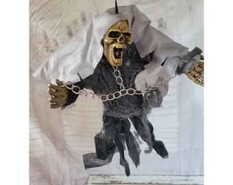 Scary mini skeleton prisoner Halloween prop office table top home decor