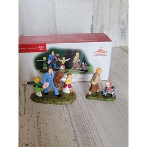 Dept 56 Family Day At The Carnival 53805 village accessory xmas