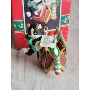 Enesco Knittin&#39; kitten 1992 ornament Xmas cat pet crochet