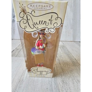 Hallmark Queen shopping ornament lady fashion tague new