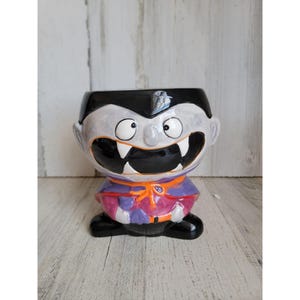 Vintage ceramic Dracula vampire head candy Bowl Halloween home decor