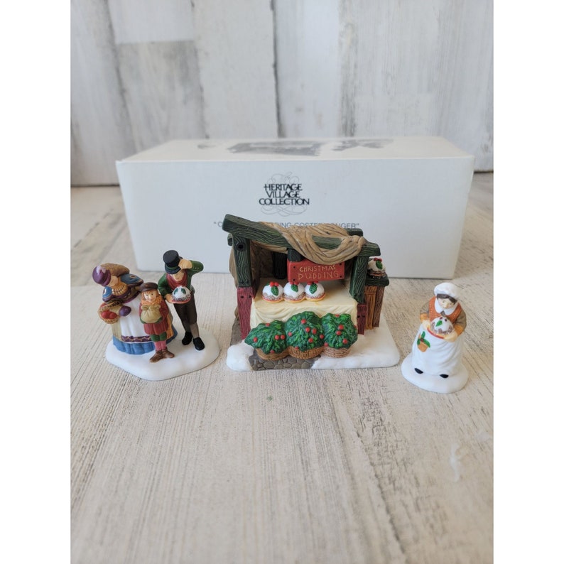 Dept 56 58408 Christmas Pudding Costermonger - Thumbnail 5
