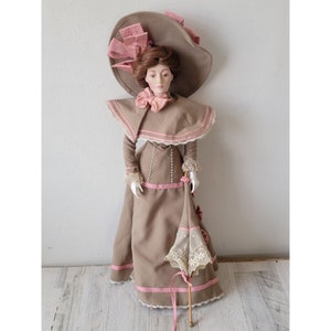 Franklin heirloom day at the race Gabriella porcelain doll collectible