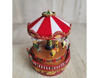 Mr Christmas mini opwindcarrousel Here Comes Santa Claus