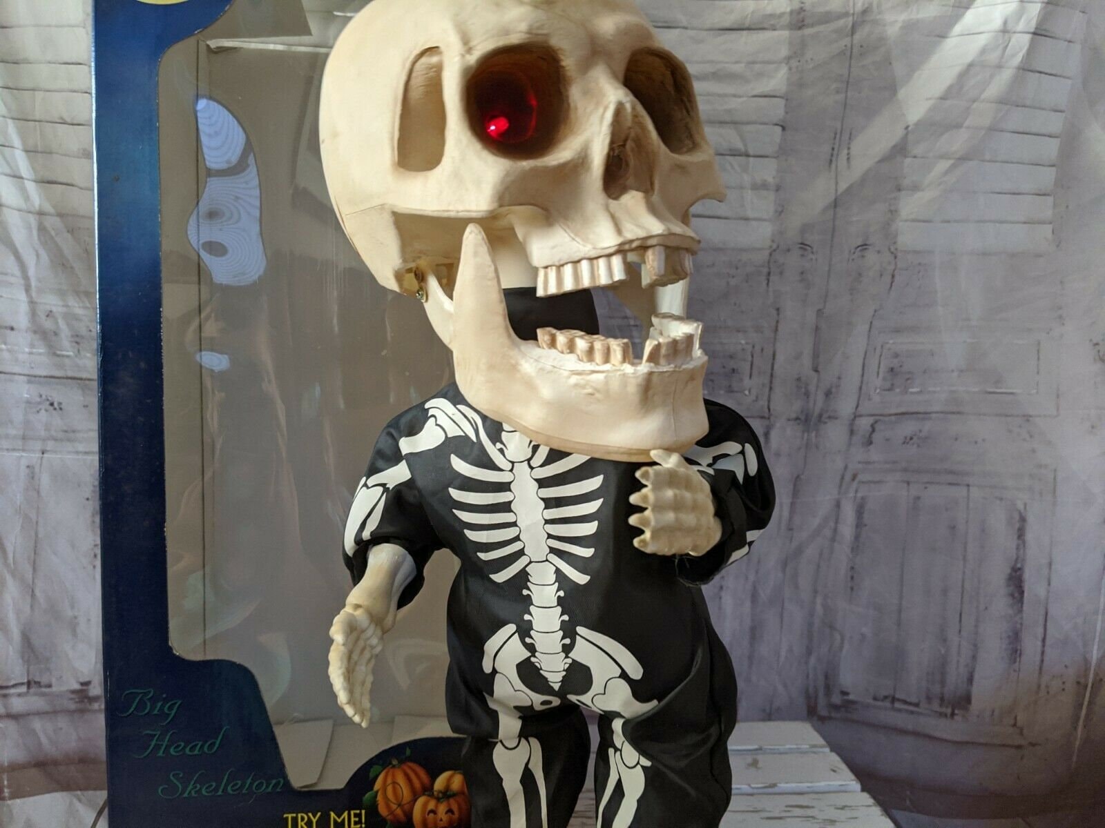 Lemax Pumpkin Hollow Big Head Skeleton Lights Sound Sings