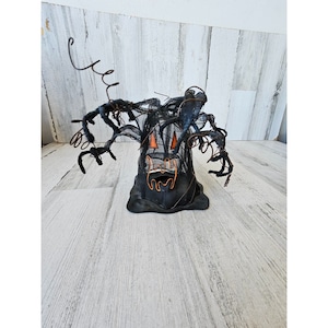 Metal tree Halloween candle holder decor scary